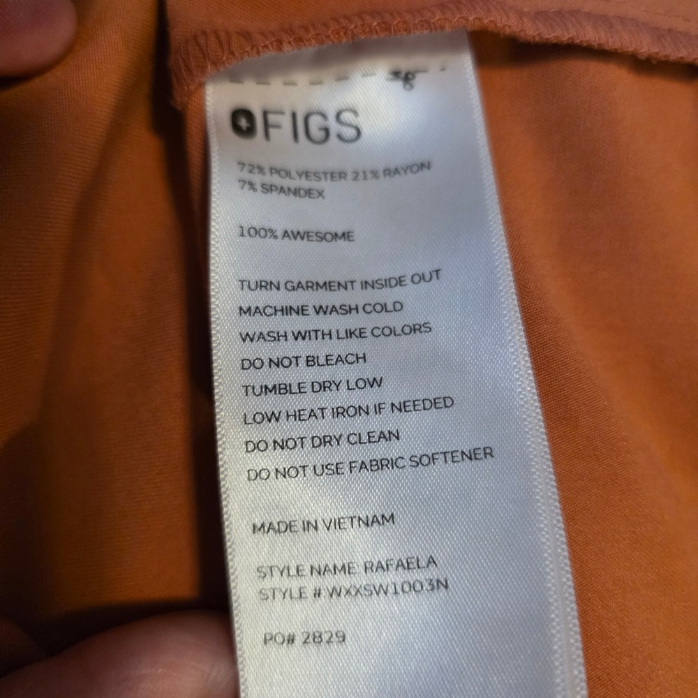 FIGS Rafaela Scrub Top Medium Clay Rust Mandarin Collar WXXSW1003N Womens - Picture 6 of 11